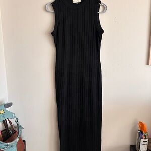Elegant Black Sleeveless Dress